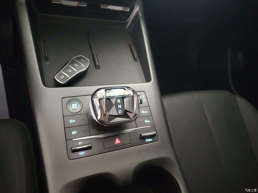 BYD Qin, 2025 14