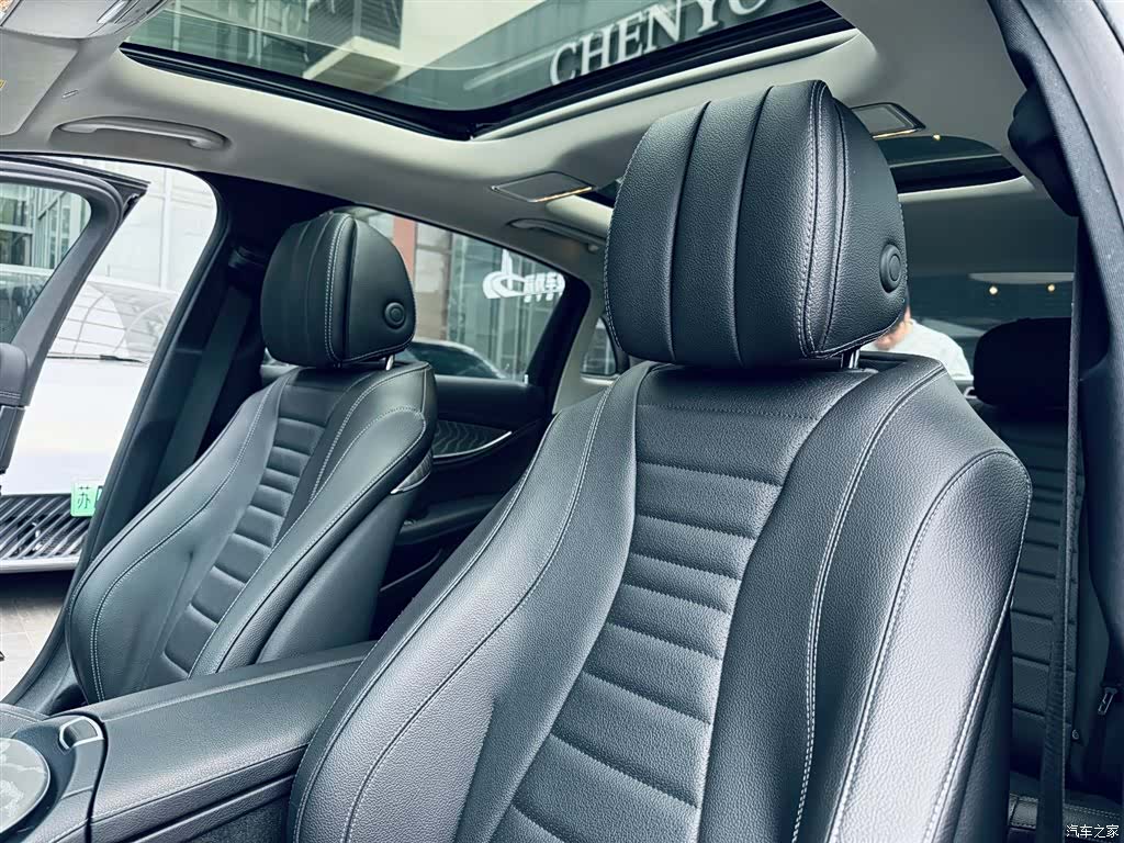 Mercedes-Benz E-Class, 2022 10