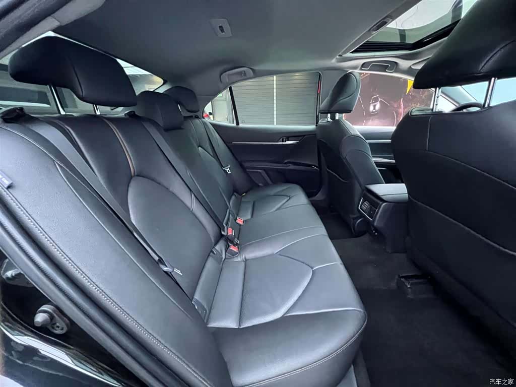 Toyota Camry, 2023 23