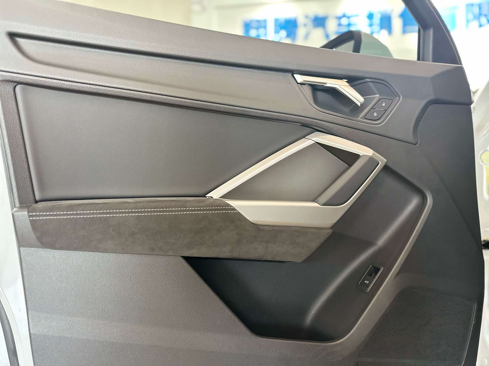 Audi Q3, 2021 9