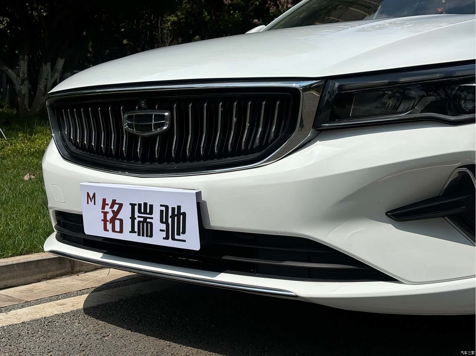 Geely Emgrand, 2021 все фото