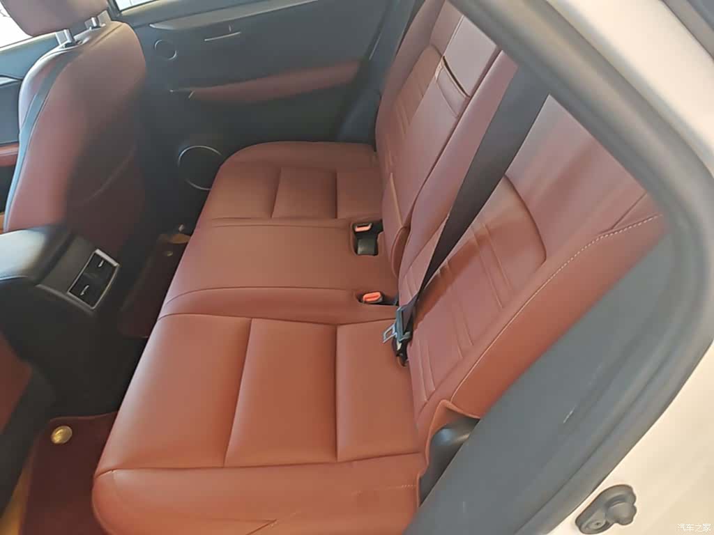 Lexus NX, 2015 17