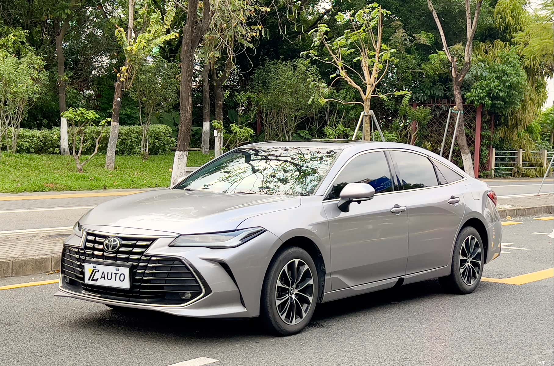 Toyota Avalon, 2023 1