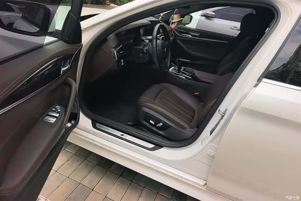BMW 5 Series, 2020 9