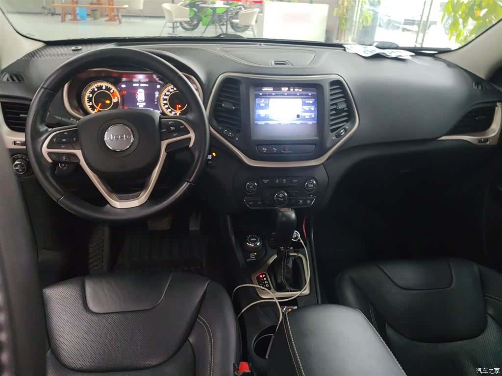 Jeep Cherokee, 2018 6