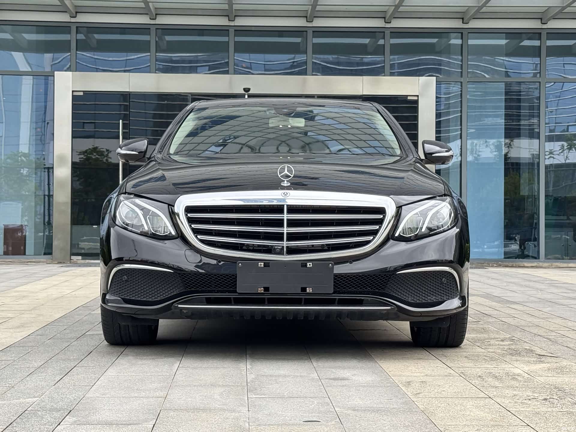 Mercedes-Benz E-Class, 2020 3