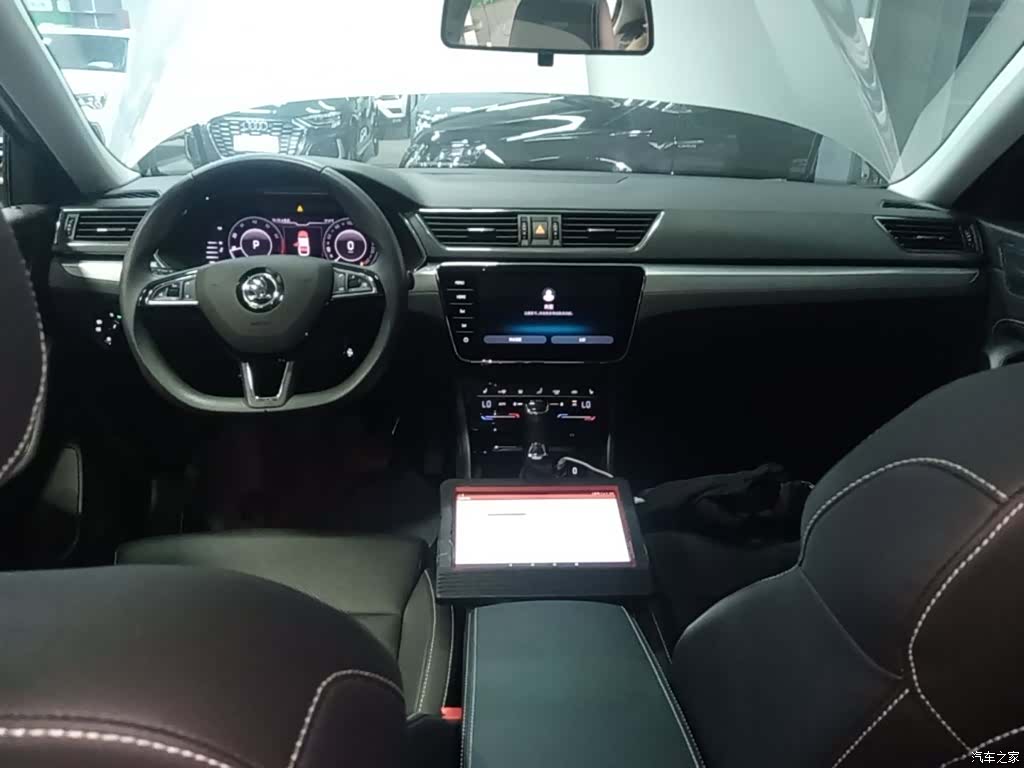 Skoda Superb, 2024 10