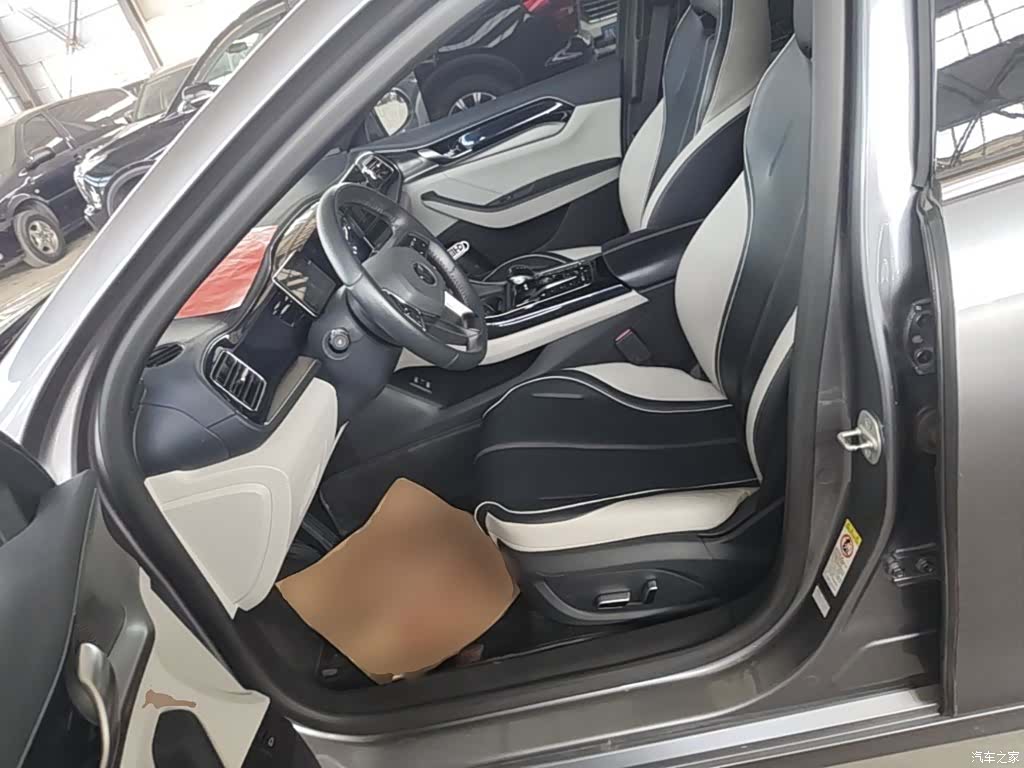 BYD Qin, 2022 15