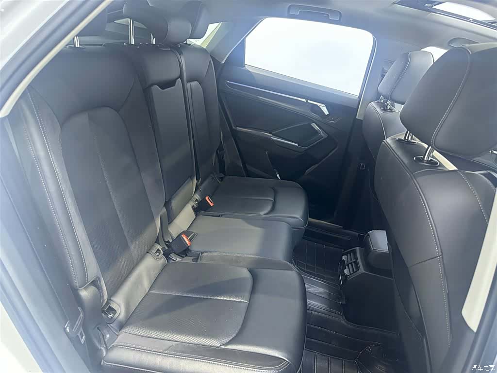Audi Q3, 2023 8