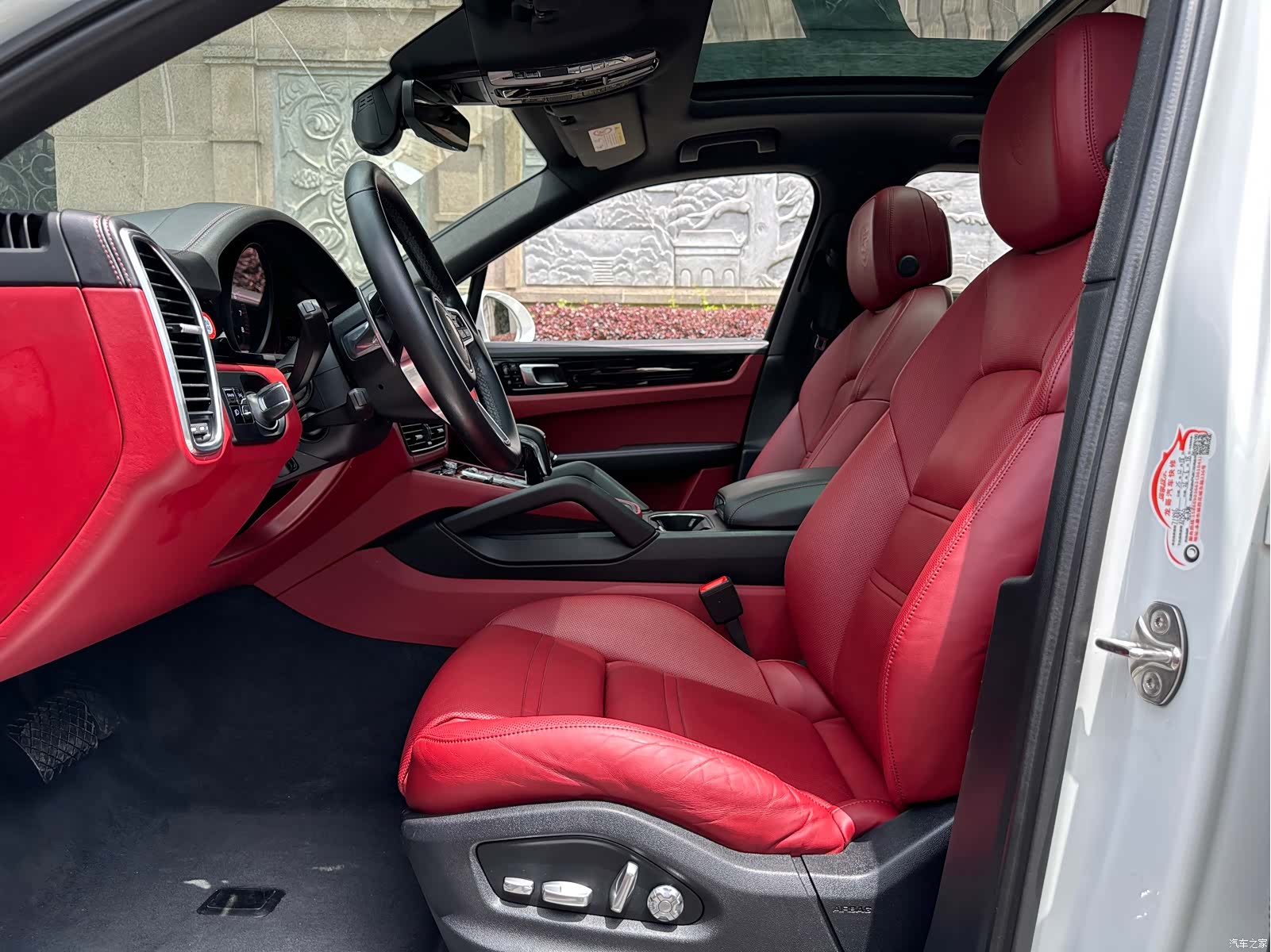 Porsche Cayenne, 2020 все фото