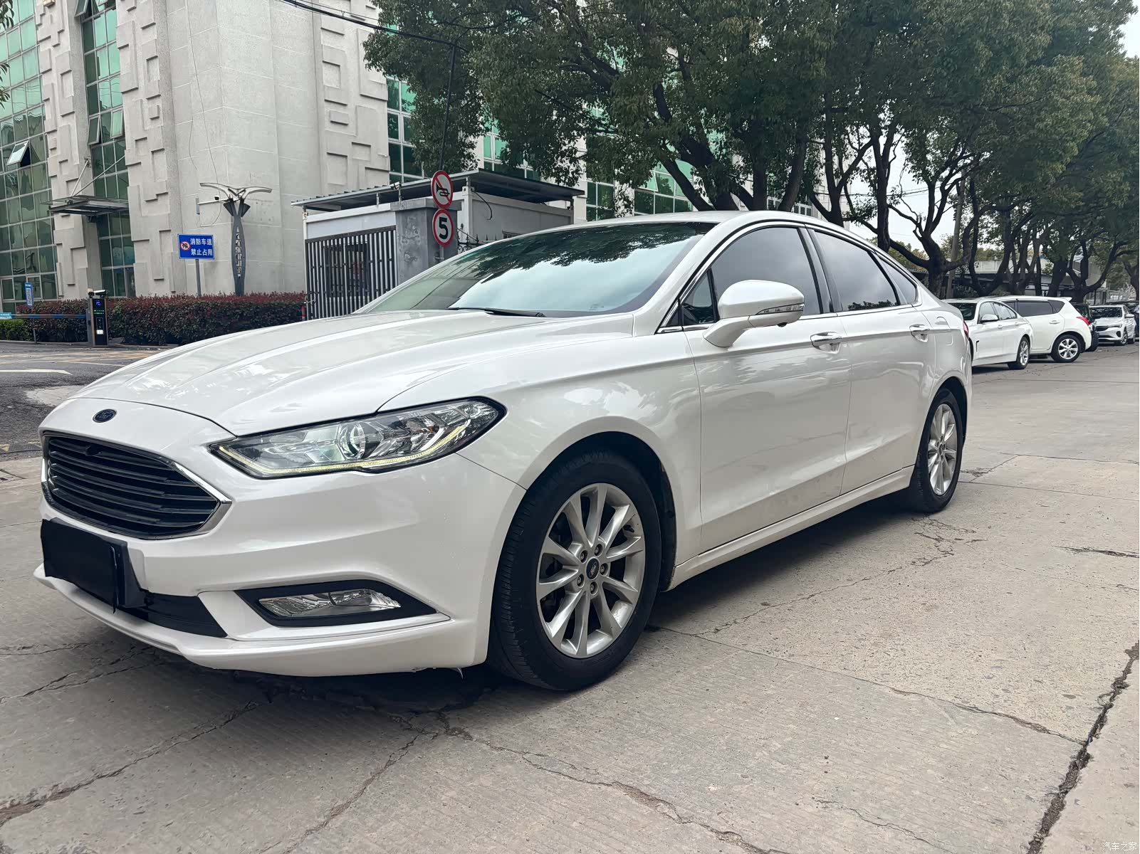 Ford Mondeo, 2018 3