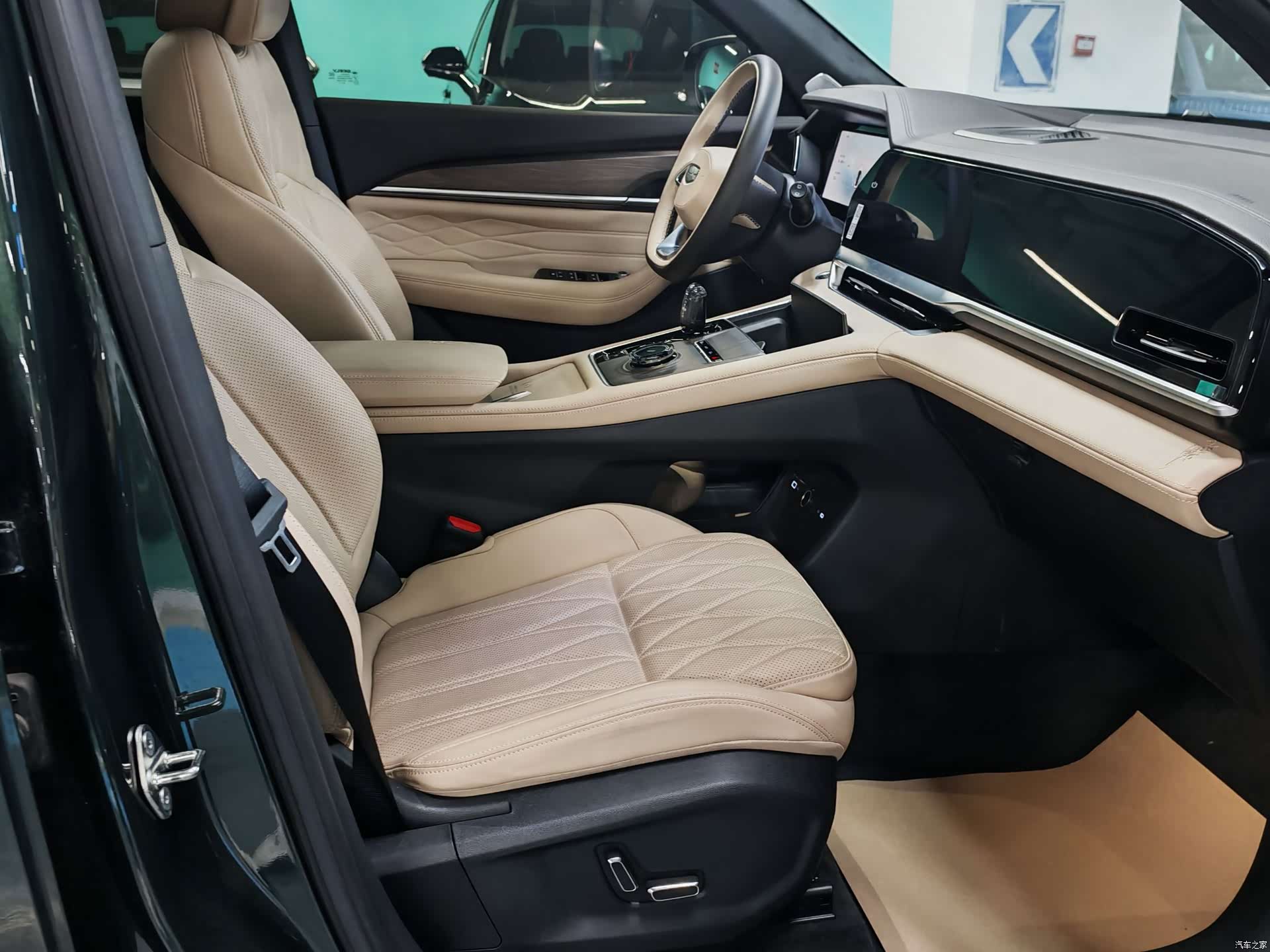 Geely Xingyue L, 2024 12