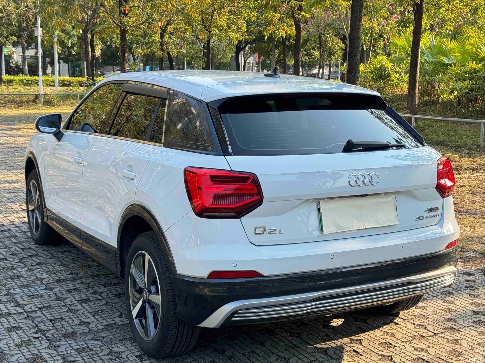 Audi e-tron, 2020 4