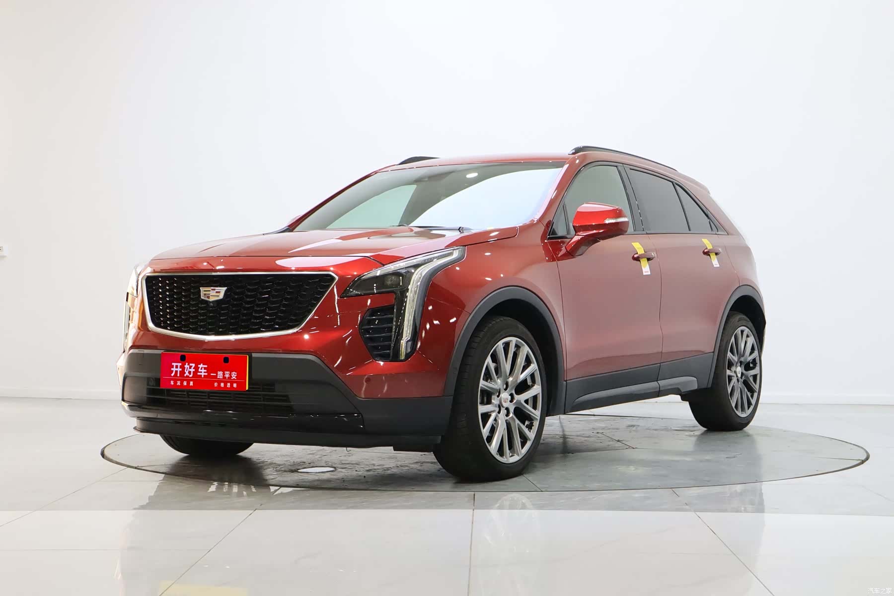 Cadillac XT4, 2022 2