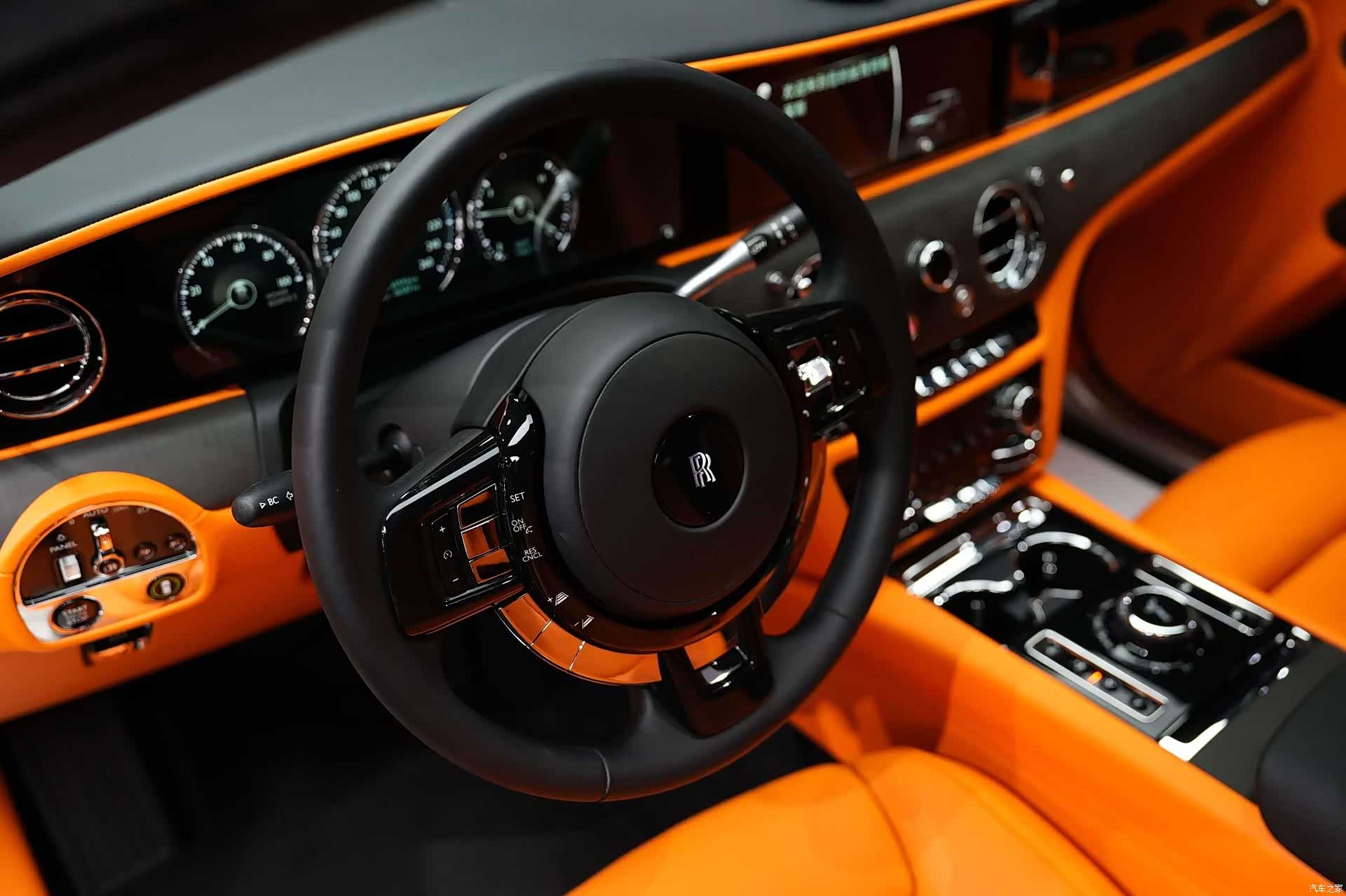 Rolls-Royce Ghost, 2025 18