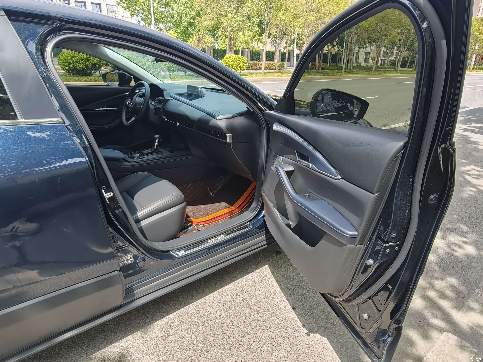 Mazda CX-30, 2022 12