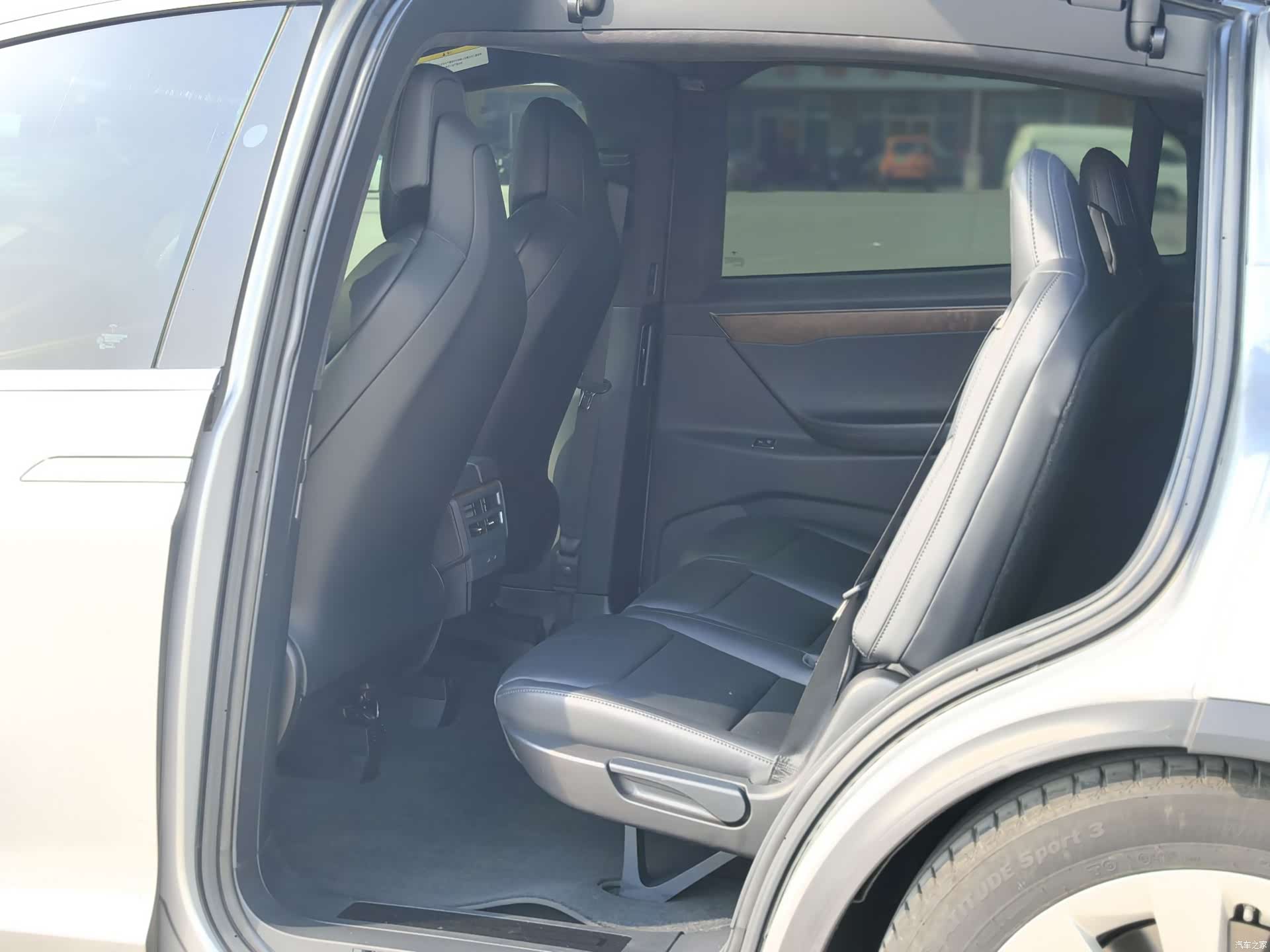 Tesla Model X, 2018 8