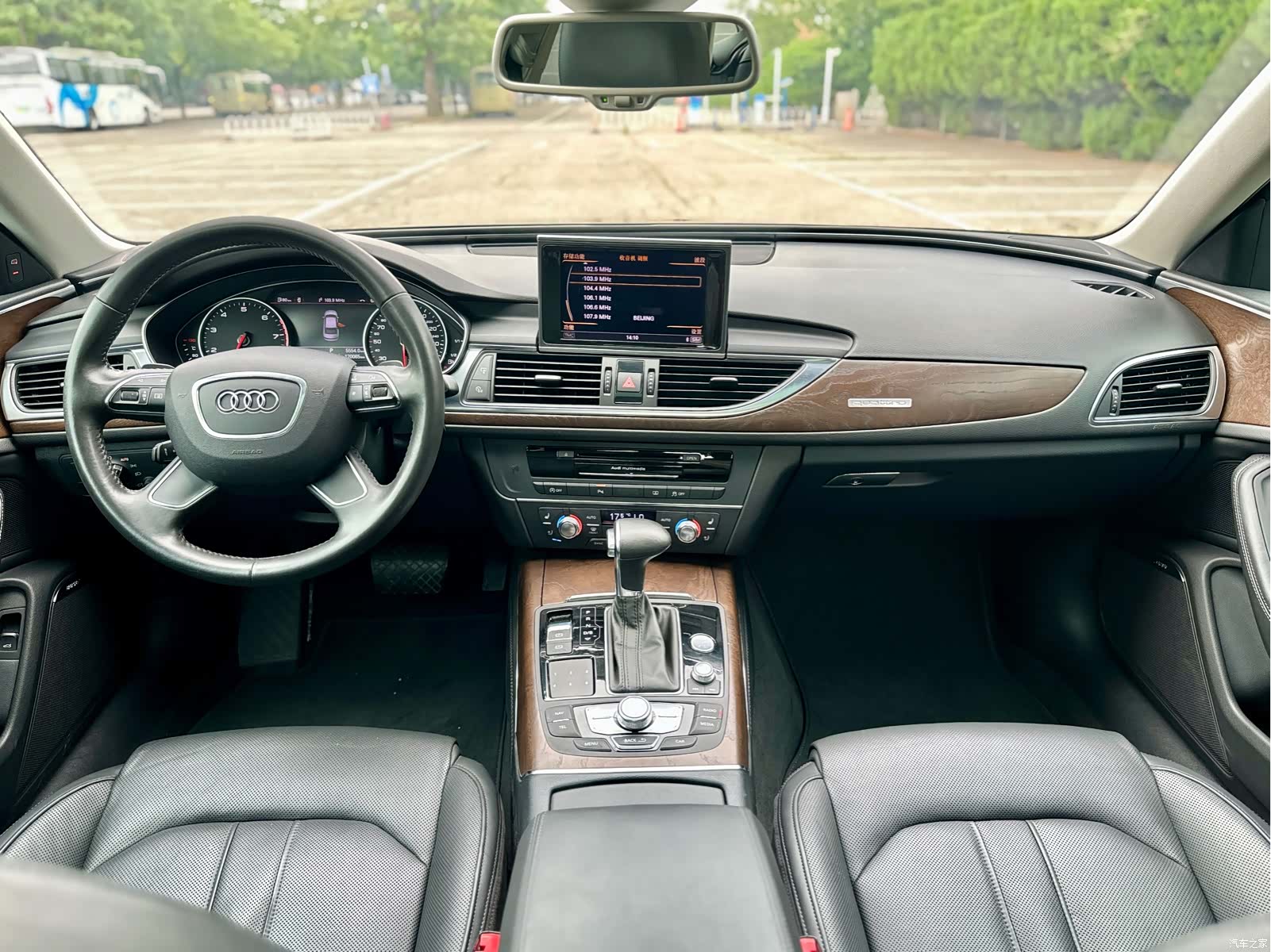 Audi A6L, 2012 46