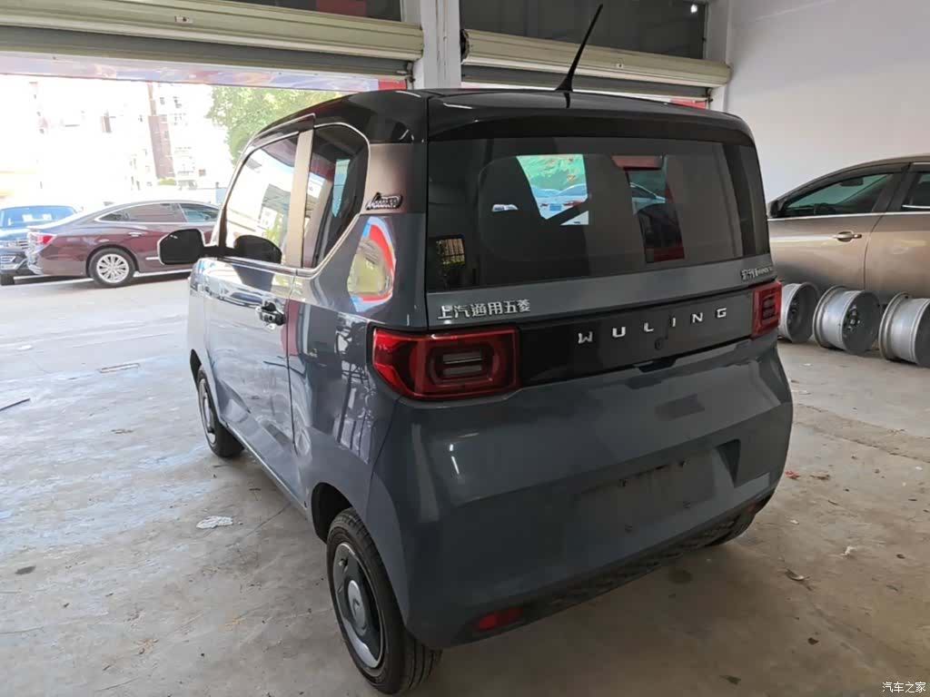 Wuling MINIEV, 2021 все фото