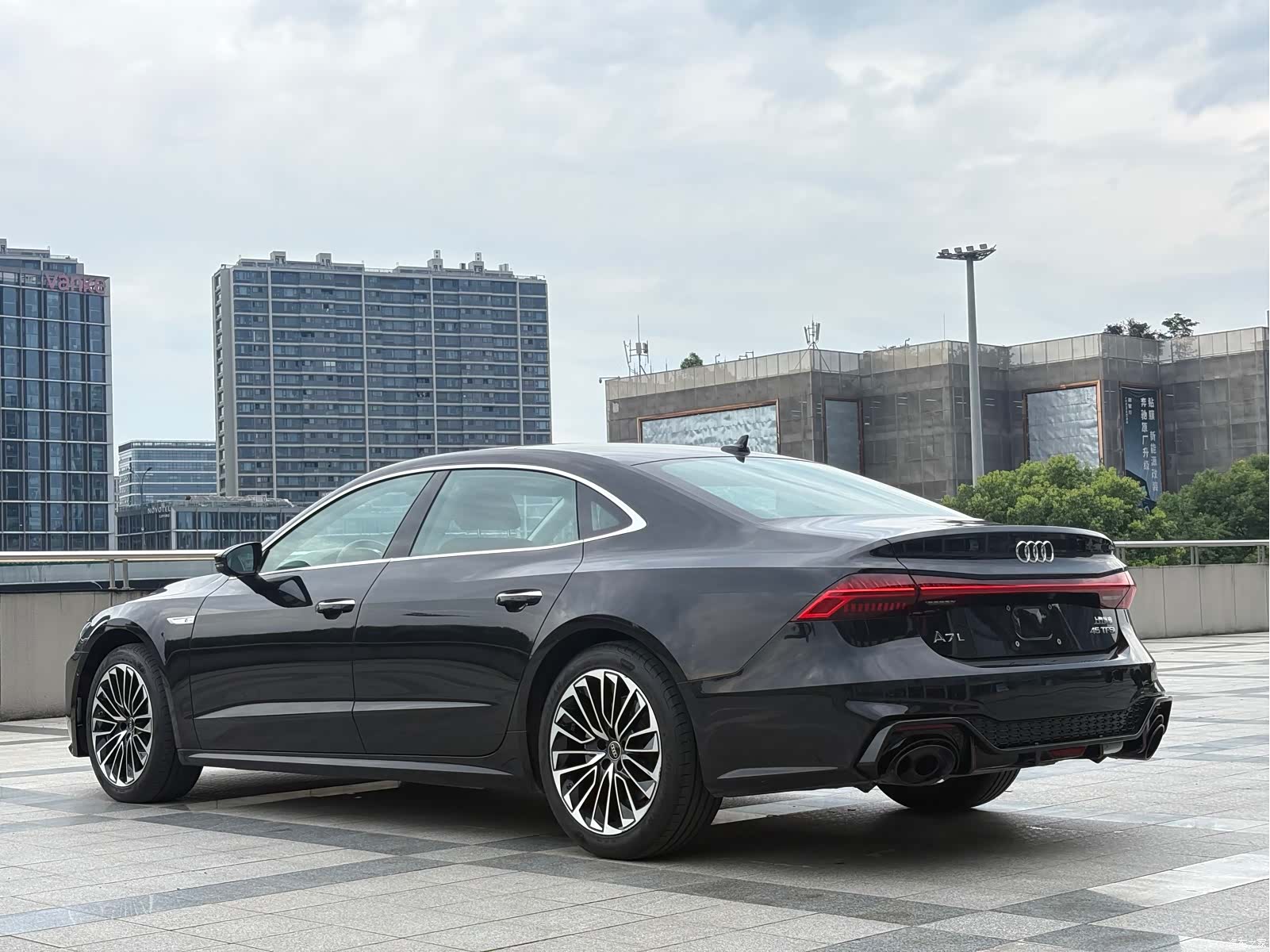 Audi A7L, 2024 10