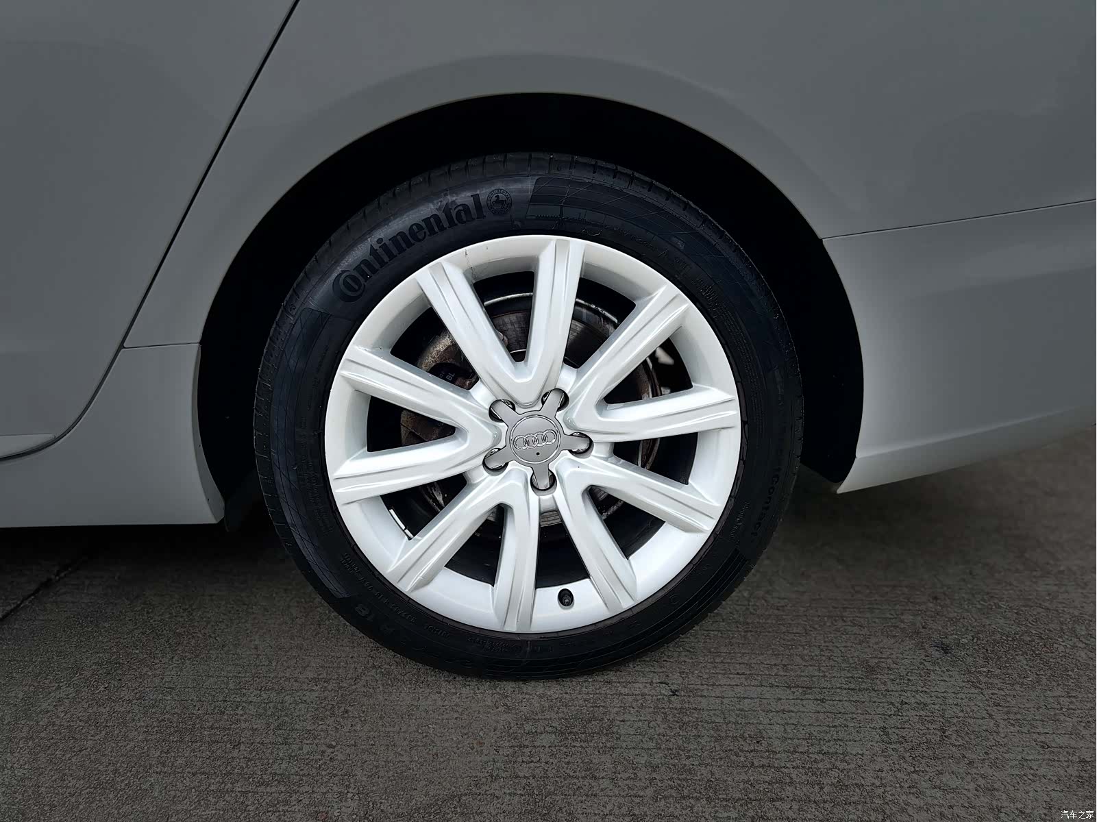 Audi A6L, 2014 17