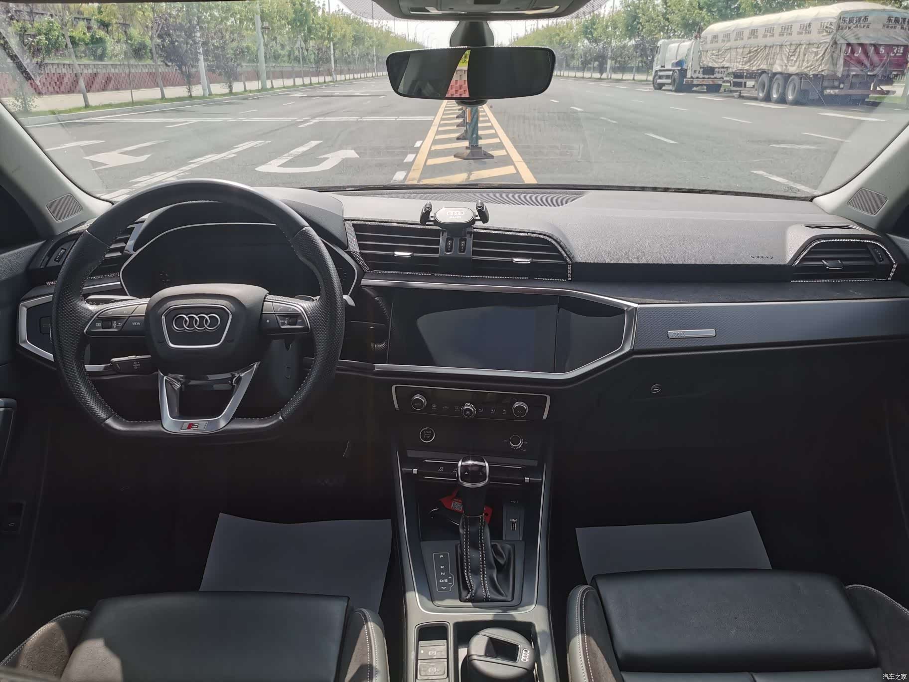 Audi Q3, 2021 15