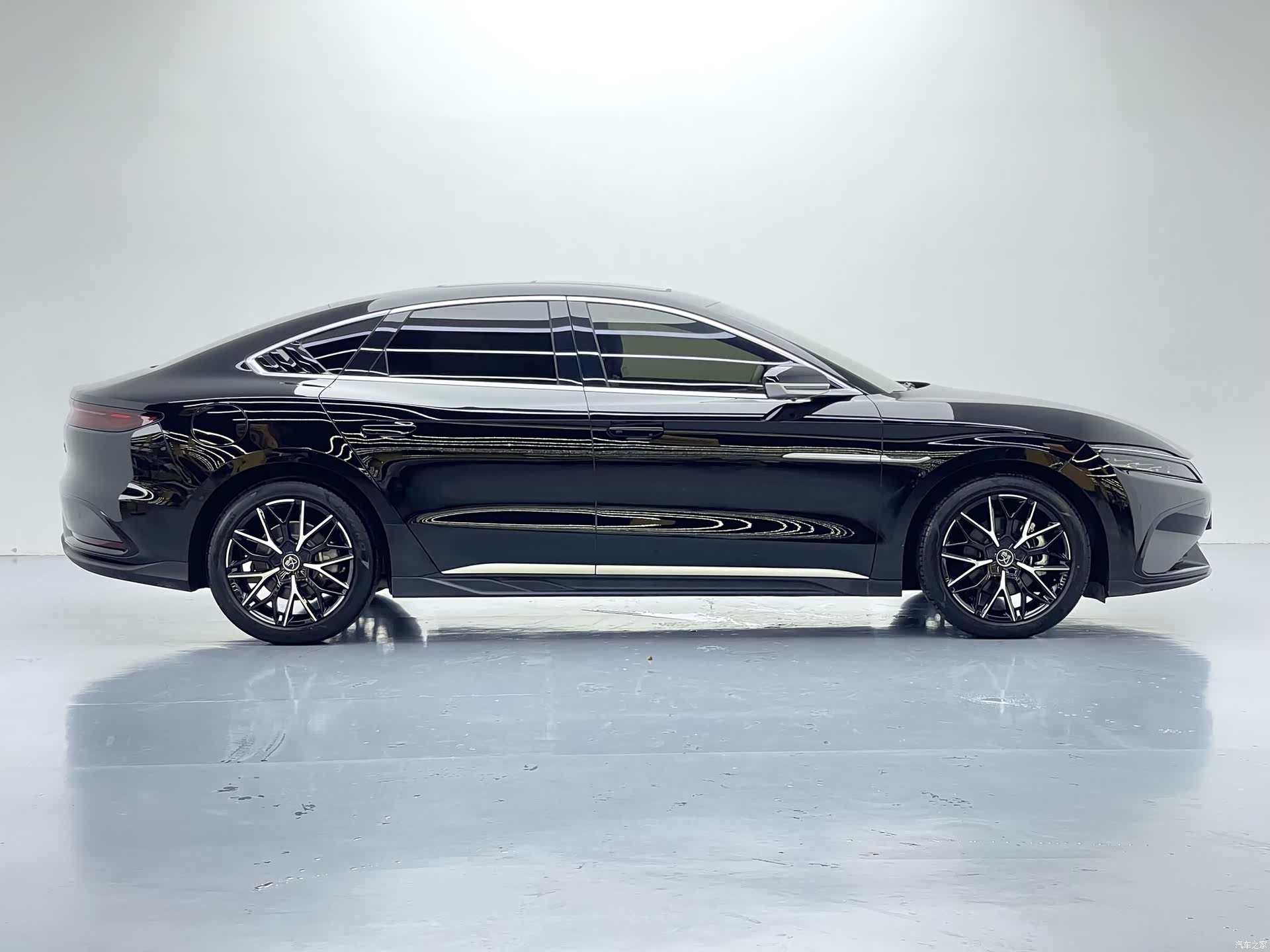 BYD Han, 2025 8