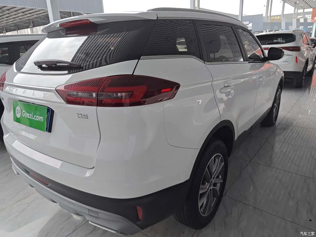 Geely Boyue, 2021 все фото