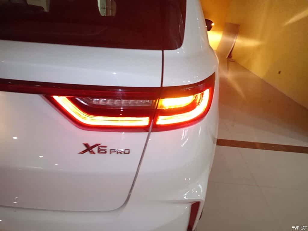 Geely X6, 2023 8