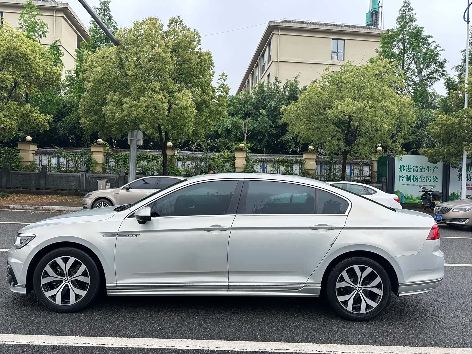 Volkswagen Magotan, 2020 3