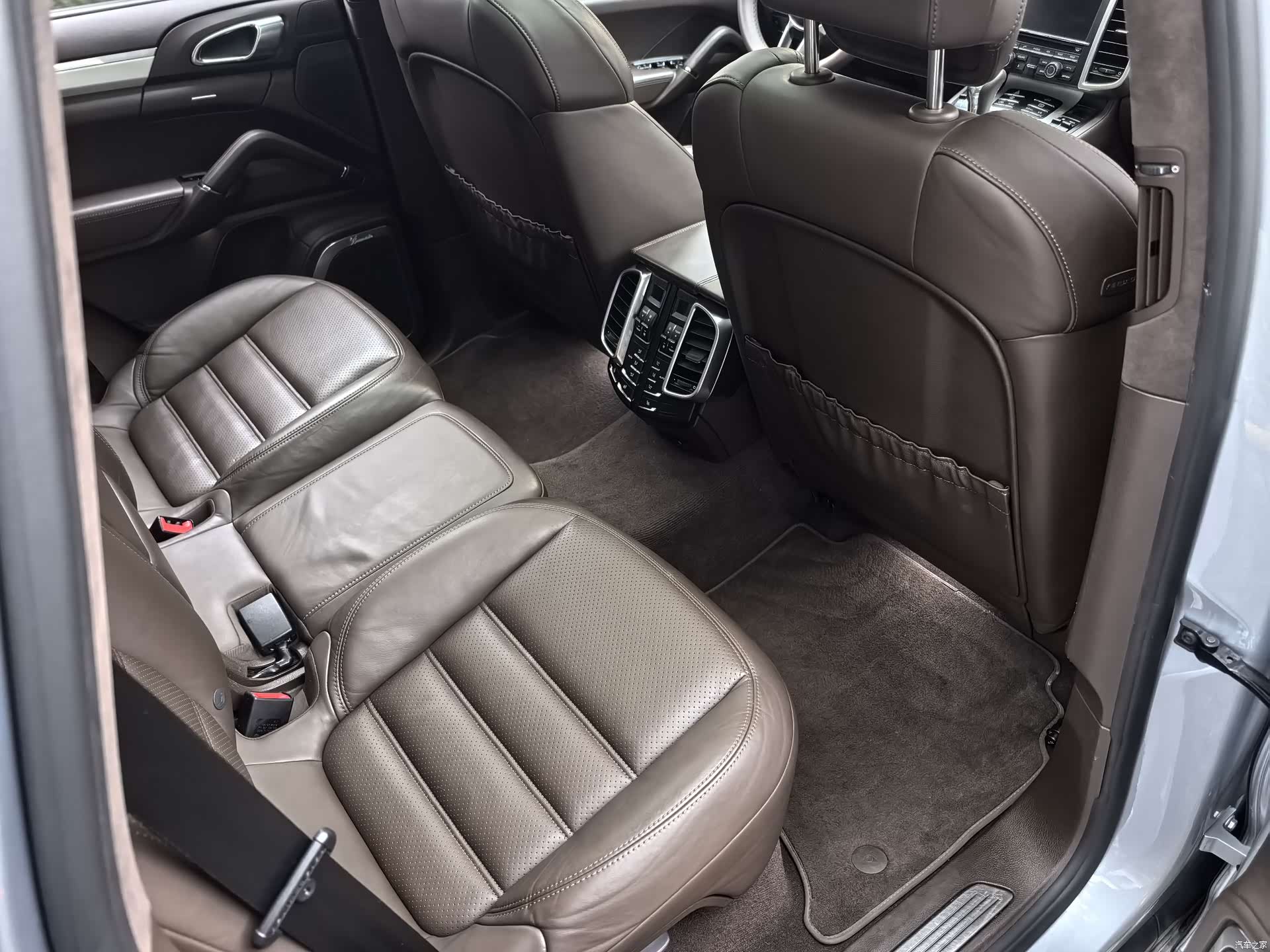 Porsche Cayenne, 2015 14