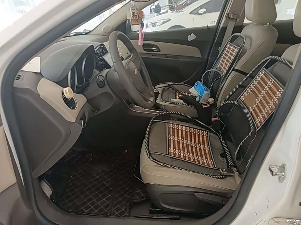 Chevrolet SE, 2016 15