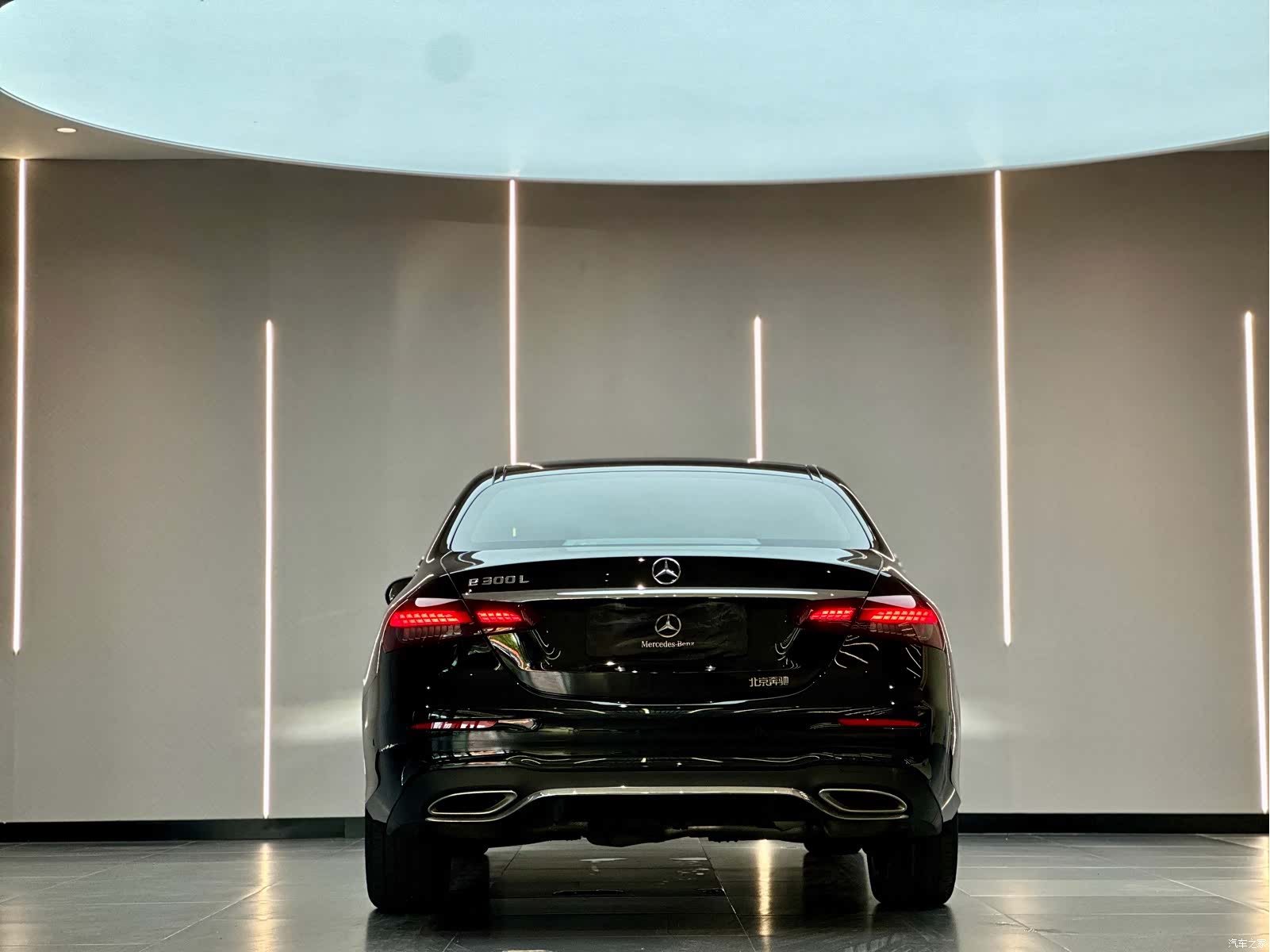 Mercedes-Benz E-Class, 2022 10