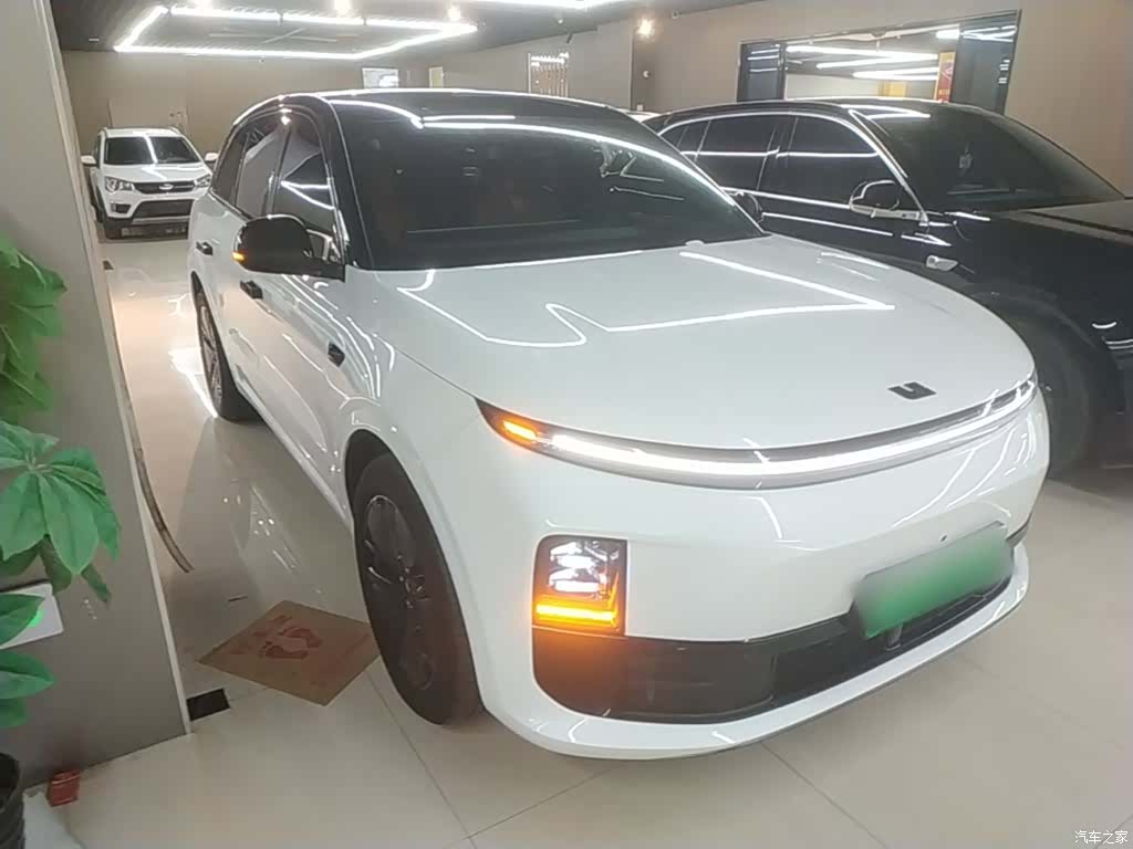 Li Auto L6, 2024 4