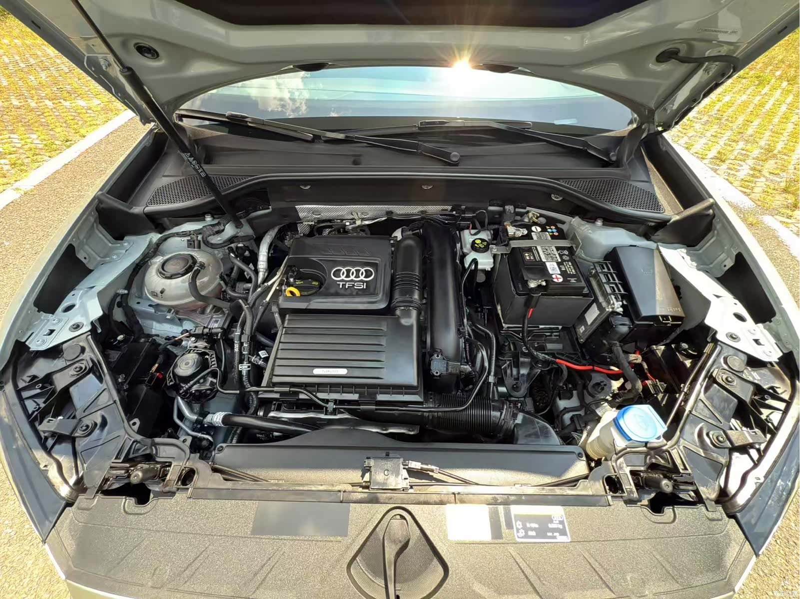 Audi Q2L, 2023 28