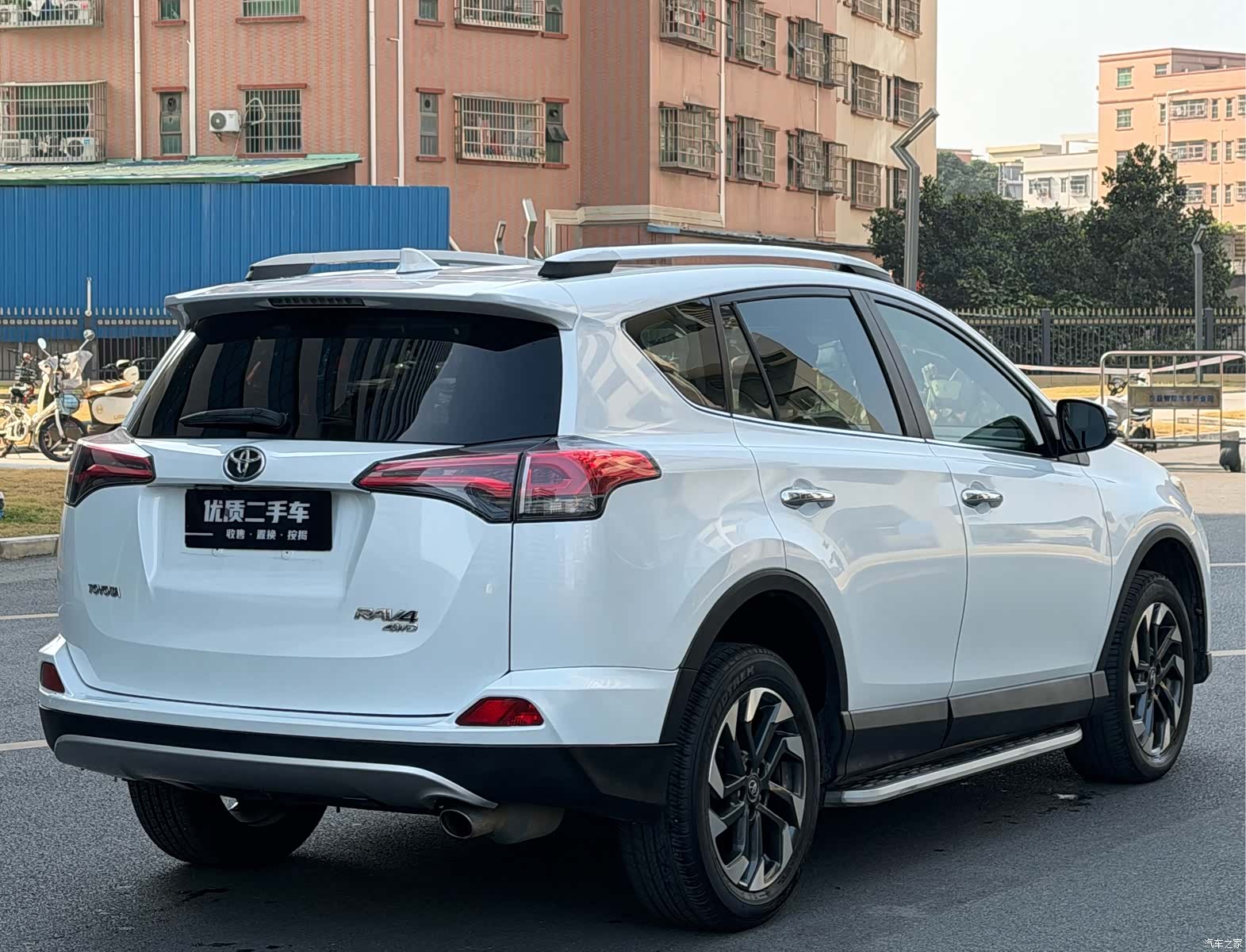 Toyota RAV4, 2016 9