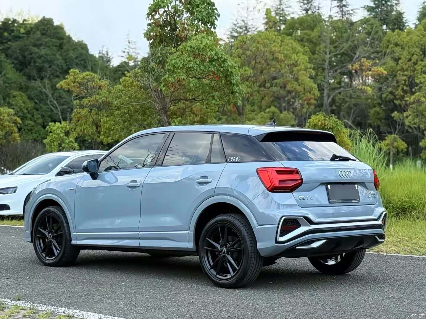 Audi Q2L, 2023 6