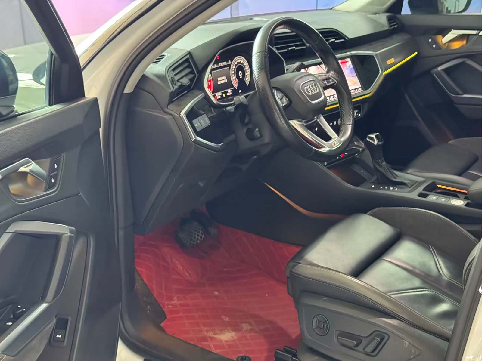 Audi Q3, 2022 12