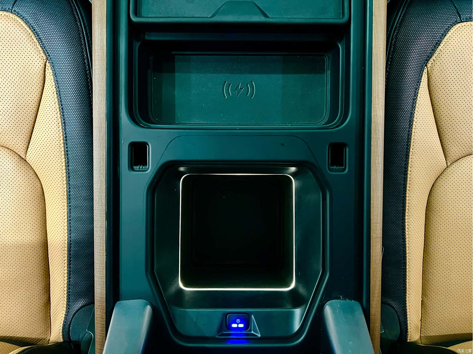 Land Rover Defender, 2024 18