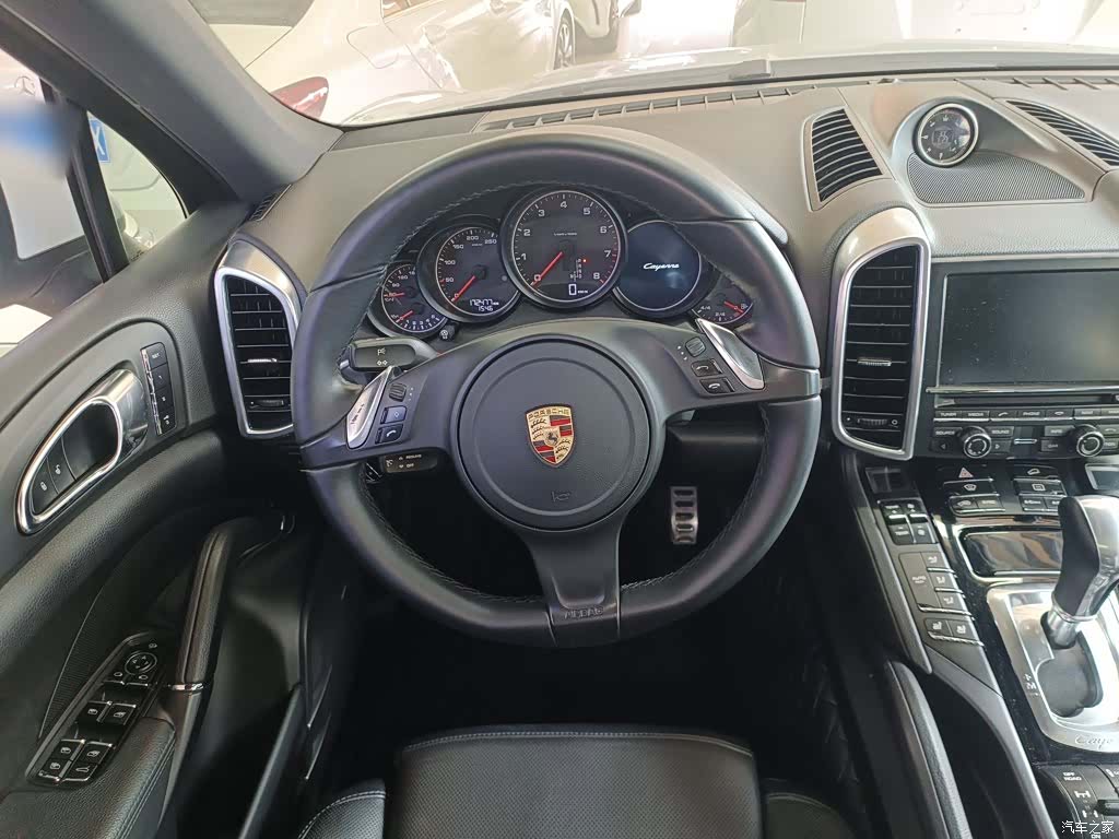 Porsche Cayenne, 2014 7