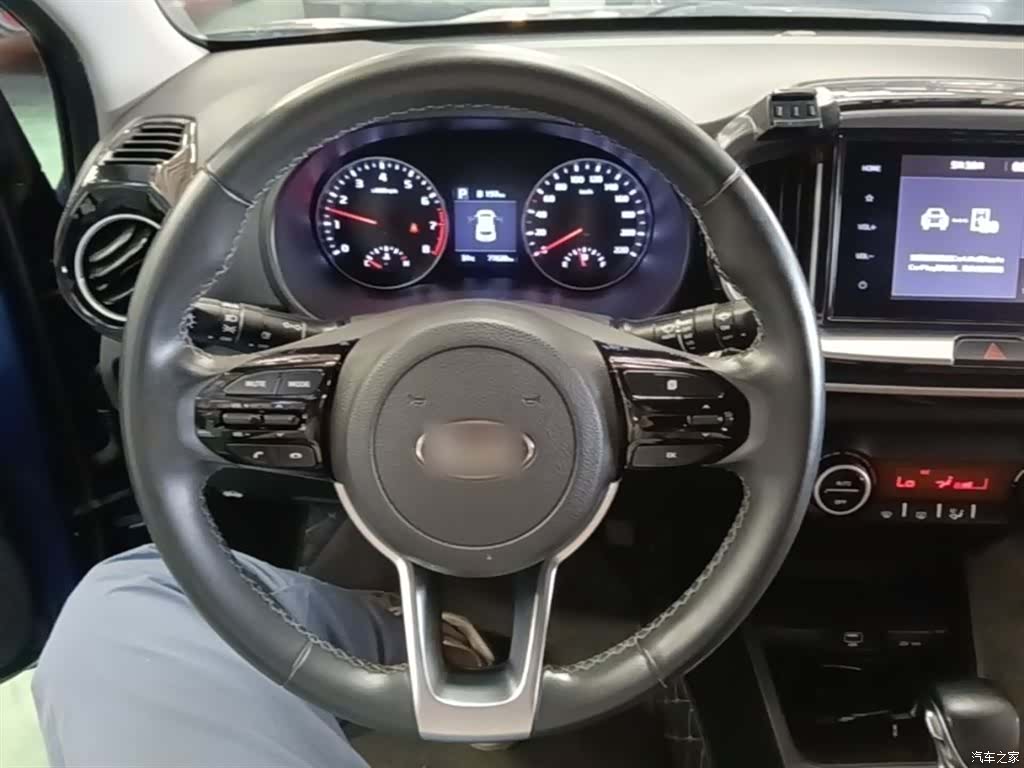 Kia KX1, 2019 11