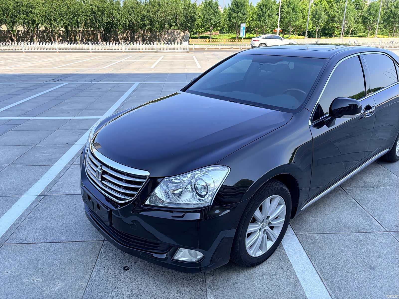 Toyota Crown, 2010 2