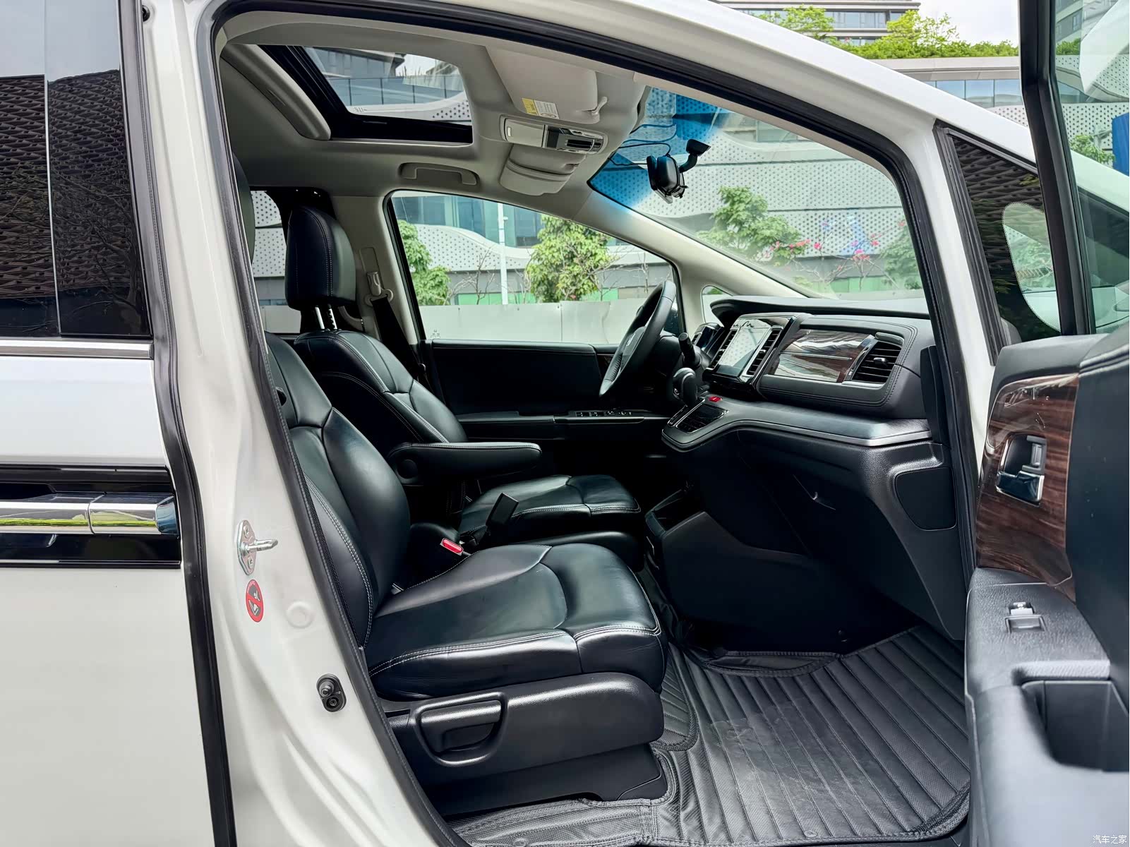 Honda Elysion, 2019 21