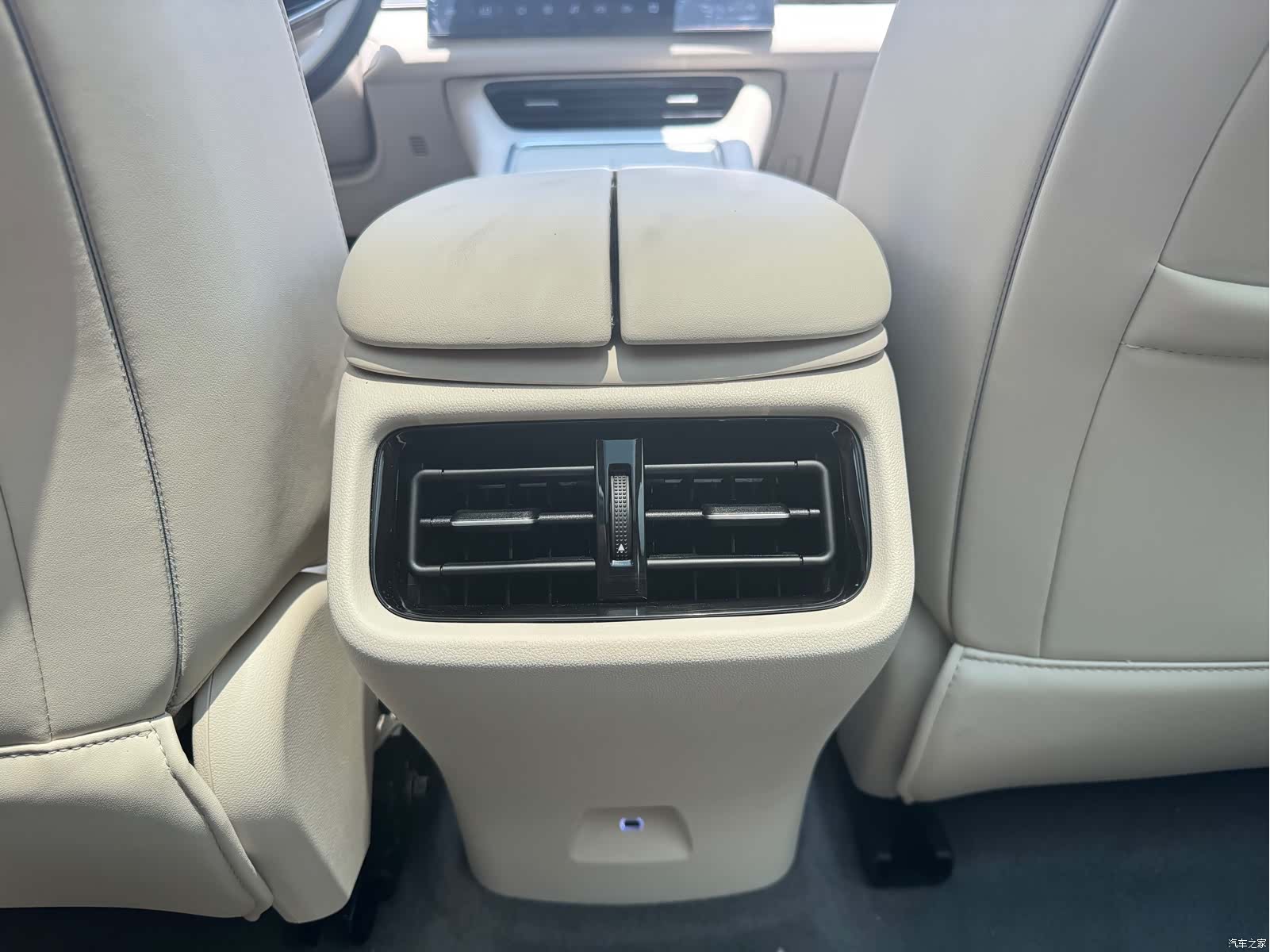 DongFeng S7, 2025 14
