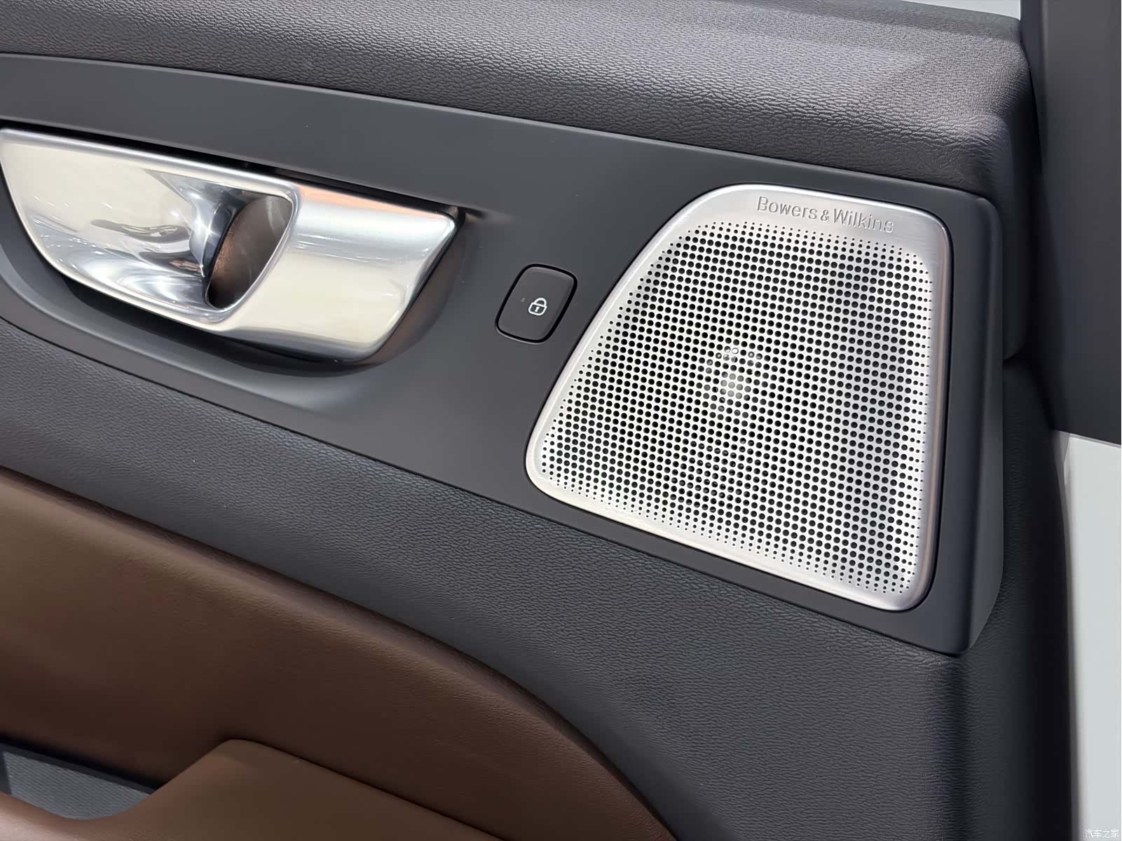 Volvo XC60, 2024 17