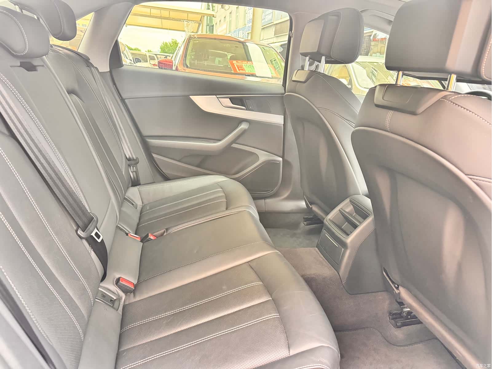 Audi A4L, 2020 11