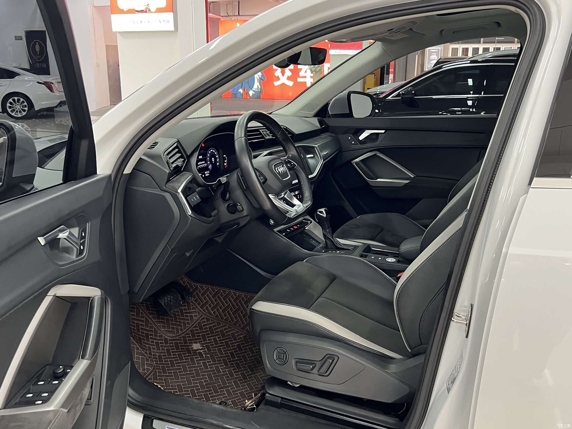 Audi Q3, 2020 4