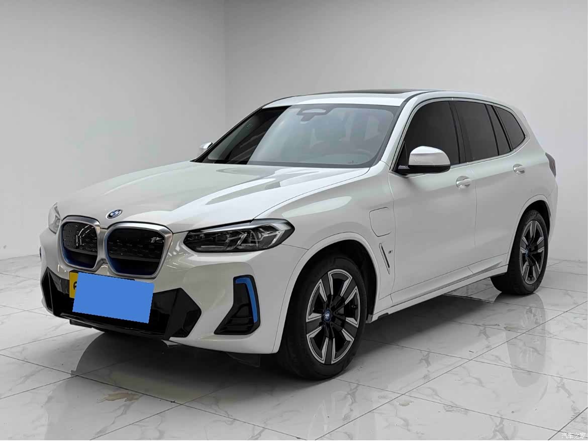 BMW iX3, 2022 1