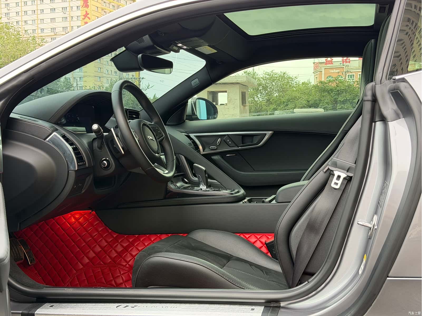 Jaguar F-TYPE, 2020 4