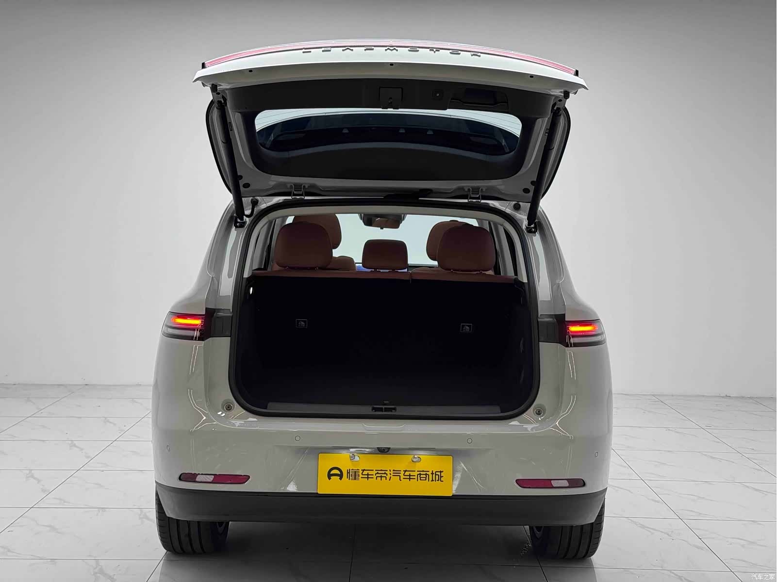 Leapmotor C10, 2025 15